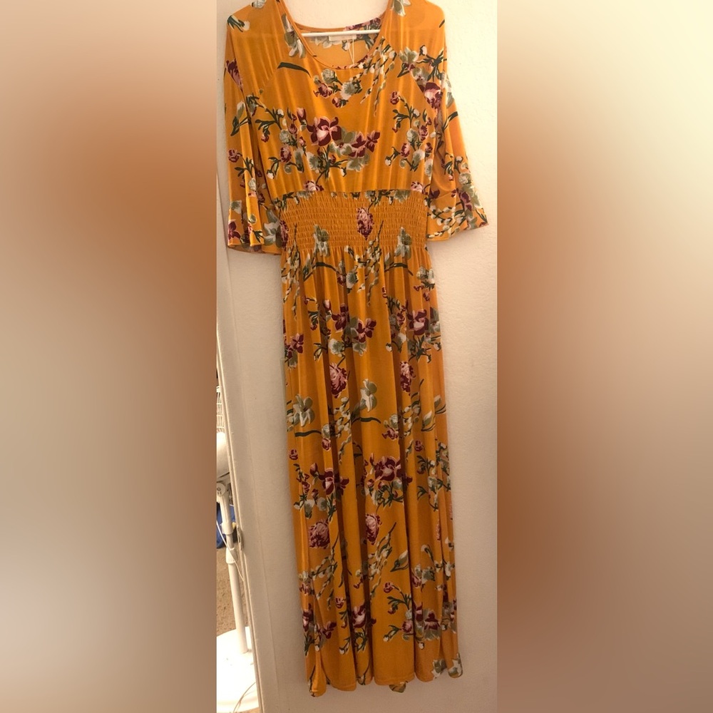 NWOT Mustard Floral Maxi Dress with Smocked Waist, Size 1X